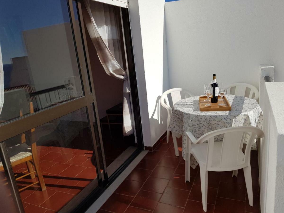 Apartamento Correia Αλμπουφέιρα Εξωτερικό φωτογραφία