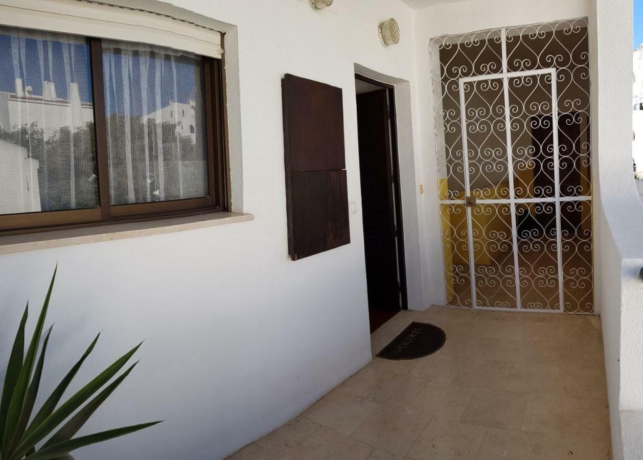 Apartamento Correia Αλμπουφέιρα Εξωτερικό φωτογραφία