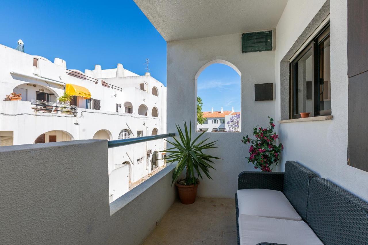 Apartamento Correia Αλμπουφέιρα Εξωτερικό φωτογραφία