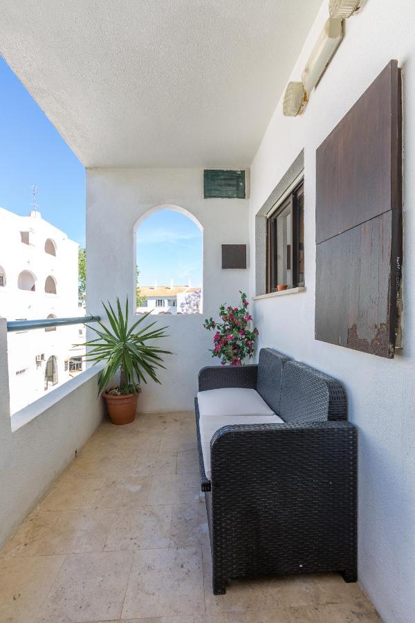 Apartamento Correia Αλμπουφέιρα Εξωτερικό φωτογραφία